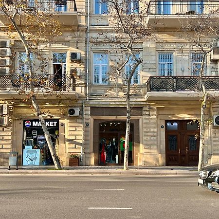 Central Apartment Баку Екстериор снимка