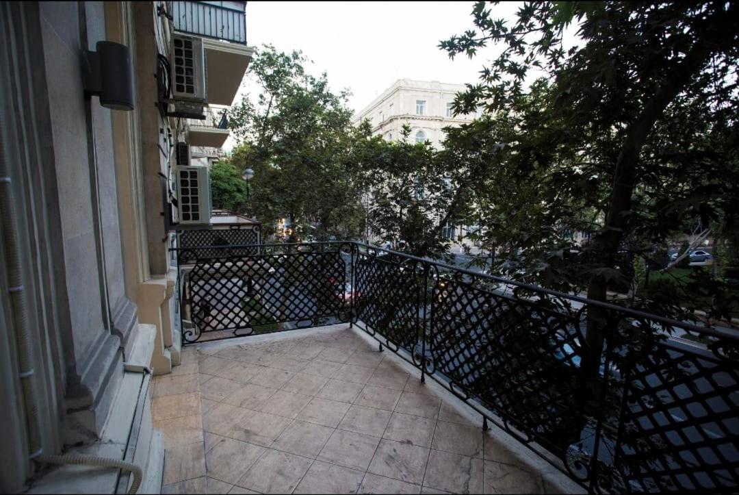 Central Apartment Баку Екстериор снимка